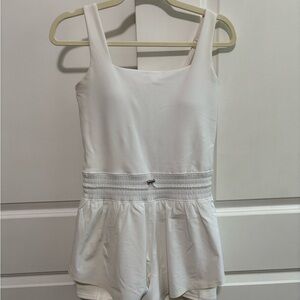 YPB sculptLUX Hybrid Flyaway Onesie